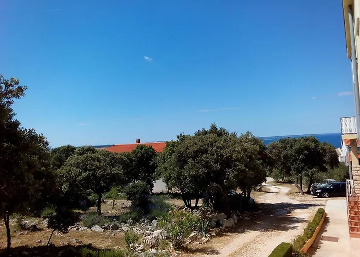 Apartments With A Parking Space Mandre, Pag - 12409 Апартаменты Колан