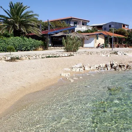 Apartments With A Parking Space Mandre, Pag - 12409 Kolan