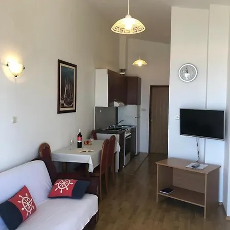 Apartments With A Parking Space Mandre, Pag - 12409 *