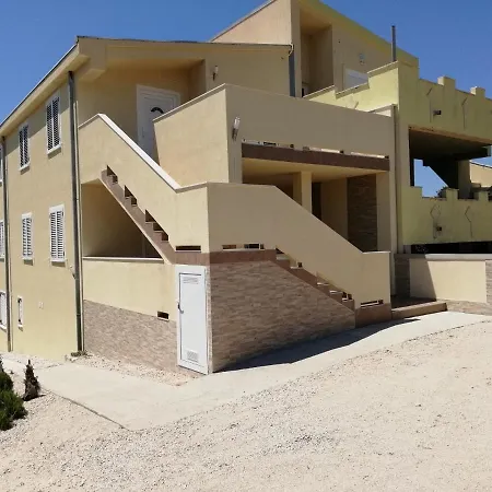 Appartement With A Parking Space Mandre, Pag - 12409 Kolan