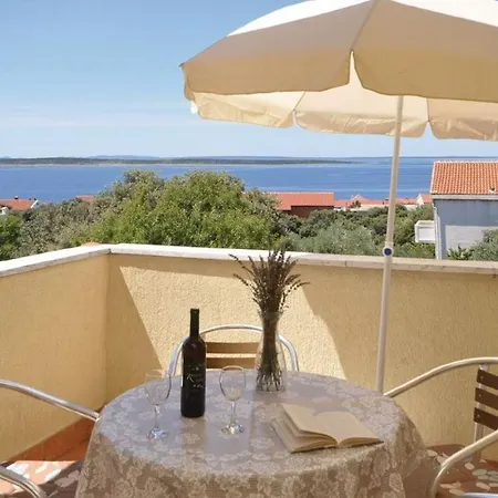 アパート With A Parking Space Mandre, Pag - 12409